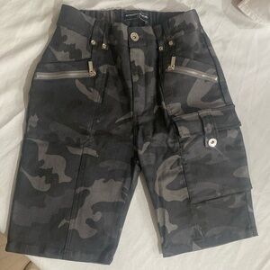 New ManiereDeVoir Camouflage Cargo Shorts US8